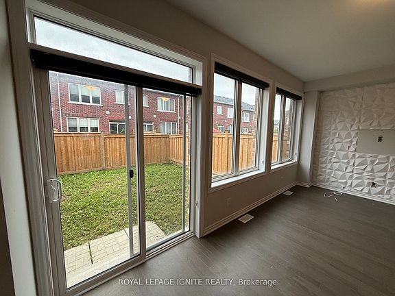 3rd image of 25 Sutcliffe Dr