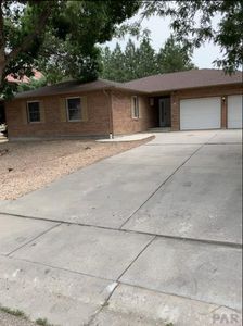 10 Rockbridge Ln, Pueblo, CO, 81001