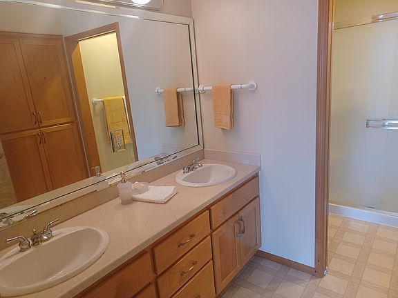 4th image of 957 Golden Aspen Pl