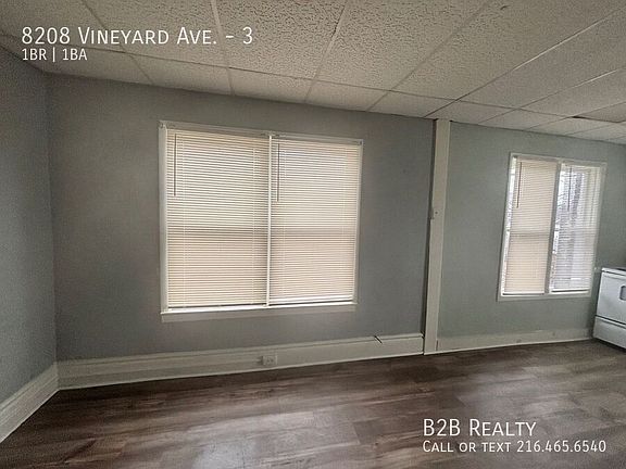 5th image of 8208 Vineyard Ave #3