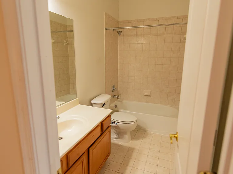 17409 Grant Cottage Dr — Photo 40