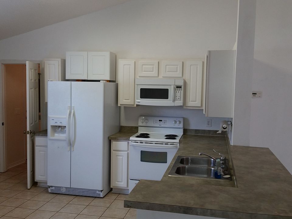 1st image of 5869 Dandelion Ln
