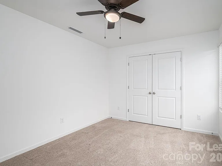 1004 Davis Hills Dr — Photo 15