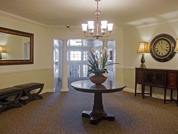 4th image of 2621 N Moreland Blvd APT 3