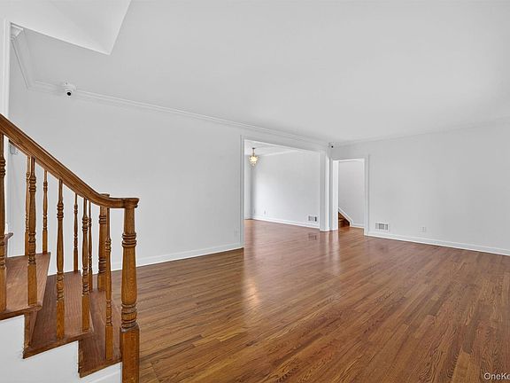 4th image of 263 Croydon Road