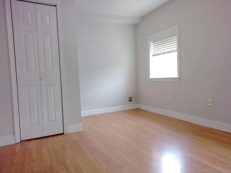 1627 Francis St #2B — Photo 8