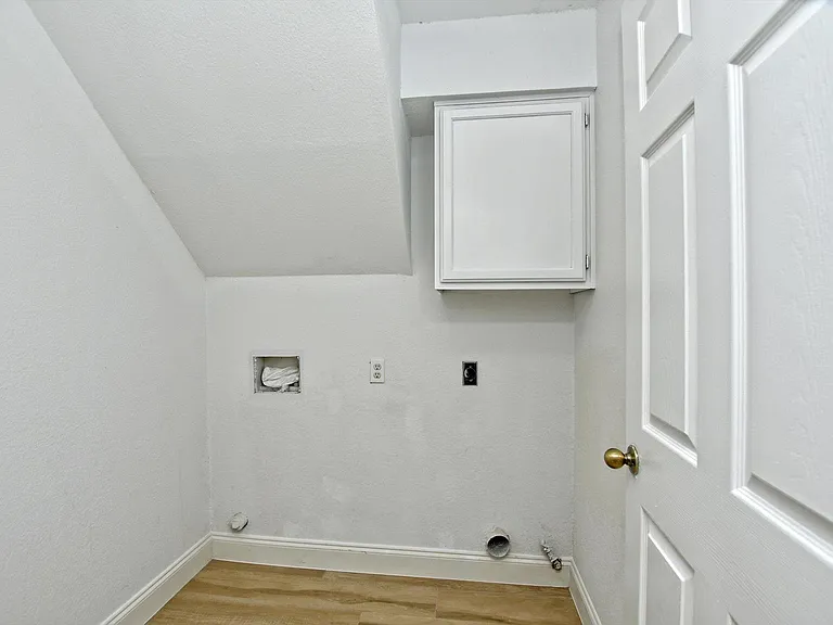 17607 Klamath Falls Dr — Photo 9