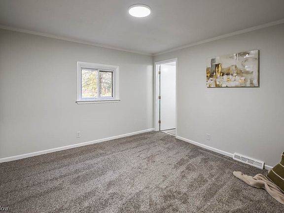 5th image of 2091 Lee Dr