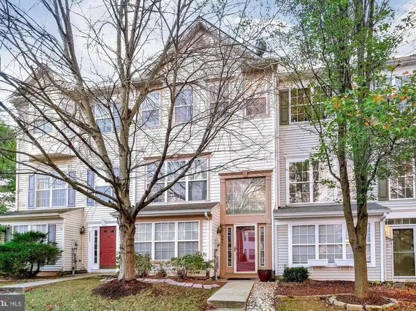 8861 Briarcliff Ln, Frederick, MD 21701