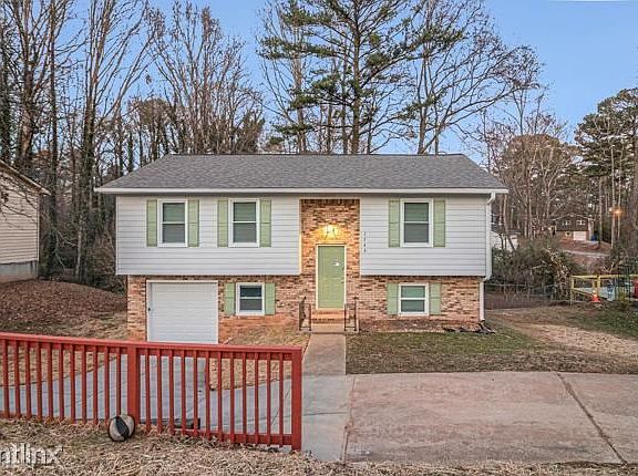 2nd image of 1743R Hunting Creek Ln SE