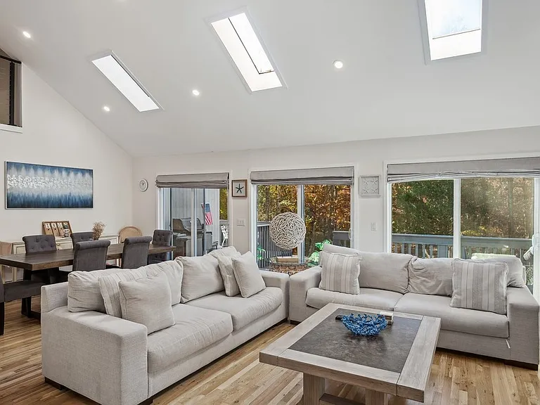 18 Park Cir — Photo 4