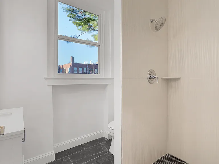 57 Trumbull St #1F — Photo 9