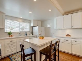 8321 Darsy Dr, Huntington Beach, CA 92647