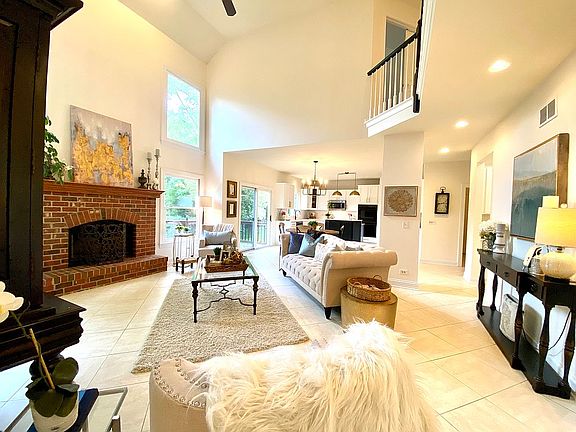 3rd image of 2265 Red Maple Ln