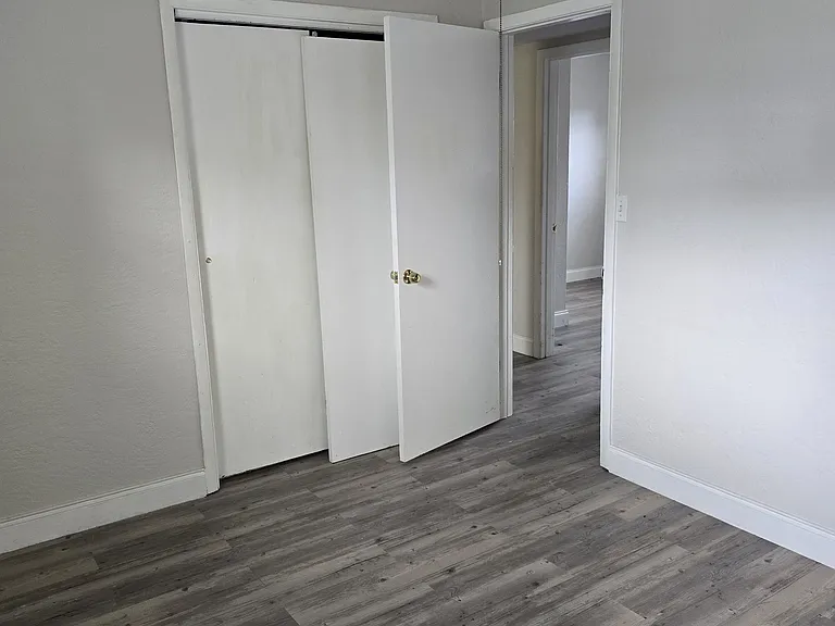 1223 Madison Ave — Photo 9