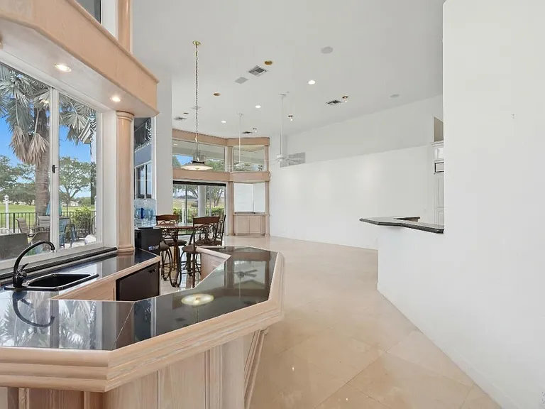 1716 NW 124th Way — Photo 39