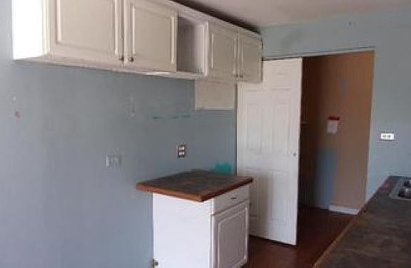 3rd image of 7948 163rd Pl