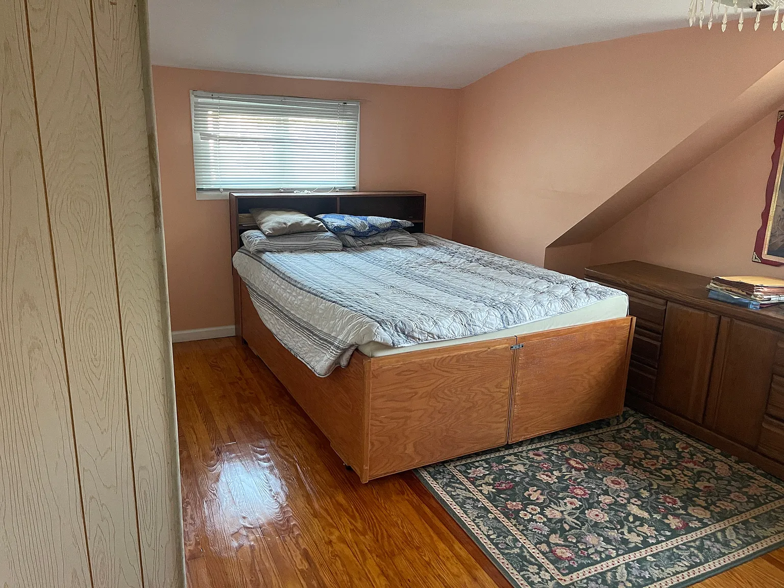 1 bed, 1.0 bath, $900 — Photo 2