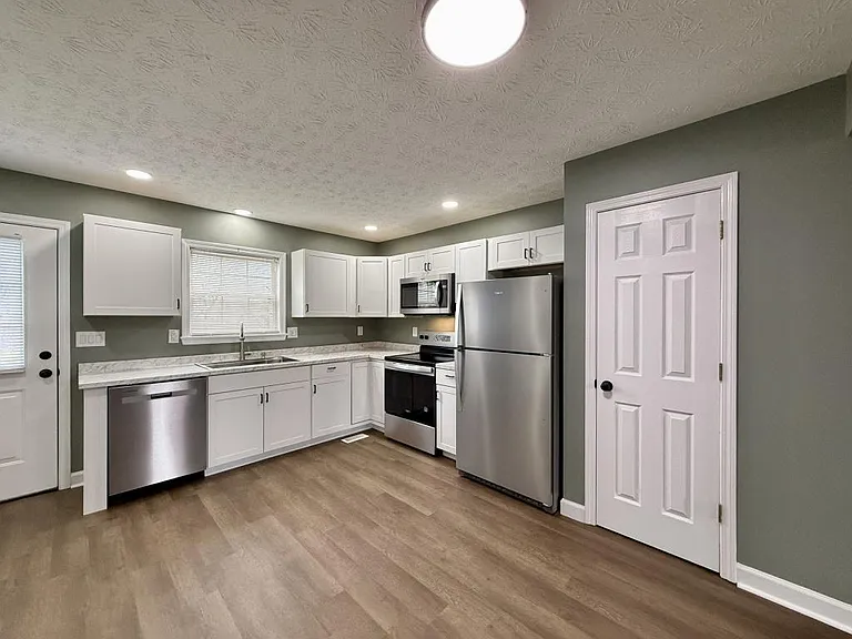 3875 Erwin Hwy #5 — Photo 5
