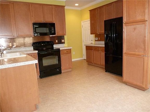 2nd image of 2204 Snowflake Pl