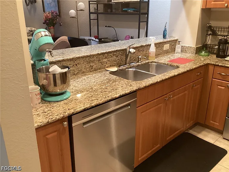 1121 Van Loon Commons Cir #304 — Photo 18