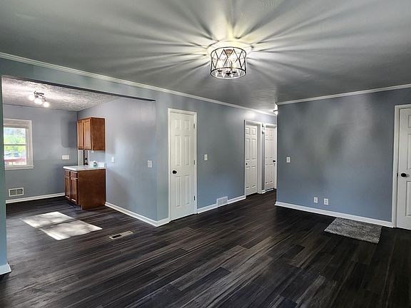 5th image of 6328 N 45th St