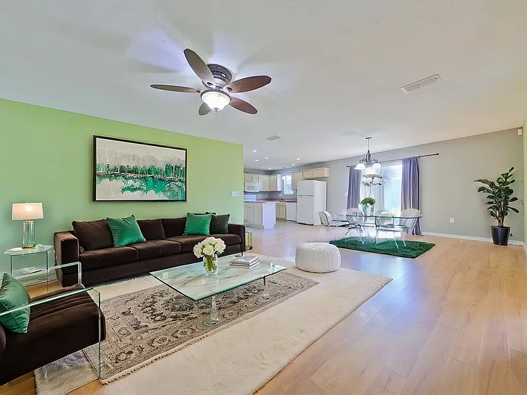 219 Limestone Cir — Photo 4