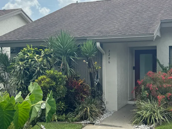 3054 S Oakland Forest Dr APT 2206, Fort Lauderdale, FL 33309