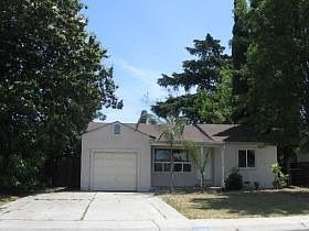 1st image of 3064 W Princeton Ave
