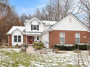 10617 Splitstone Dr E, Pinckney, MI