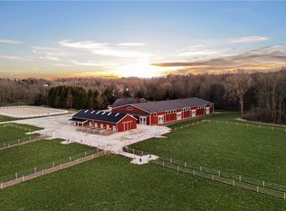 3126 Mennonite Rd, Mantua, OH 44255