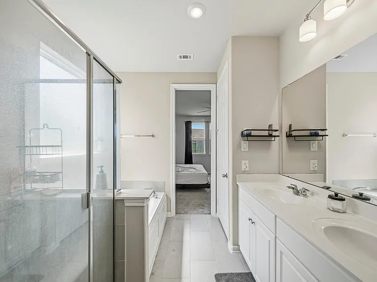 2420 Solaris Bend Dr — Photo 15