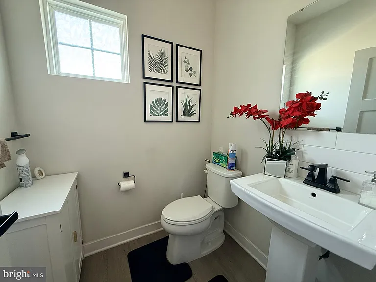 99 Weston Dr — Photo 14