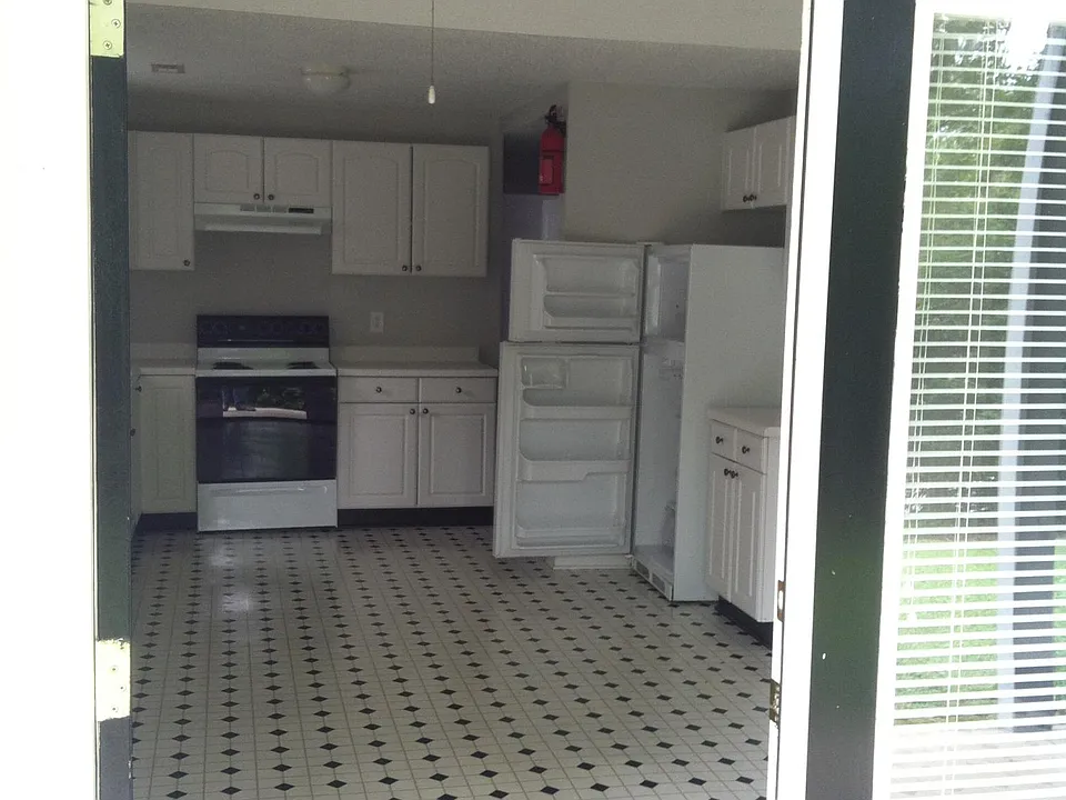 106B McMasters St #B