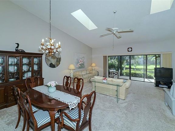 4th image of 3844 Wilshire Cir W #20