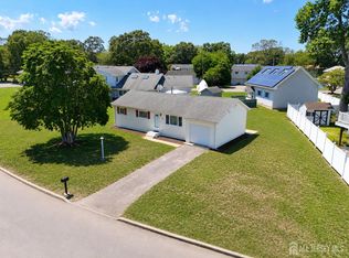 30 Corrigan Ave, Pine Beach, NJ 08741