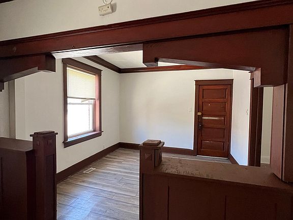 2nd image of 1301 W 149th St APT 1R