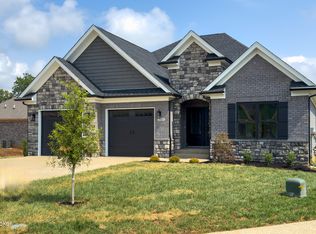 7903 Wagon Trl, Louisville, KY 40216