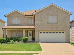 305 Blairwood Dr, Fort Worth, TX 76134