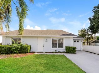 5200 Blueberry Hill Ave, Lake Worth, FL 33463