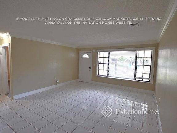 3rd image of 2421 Largo Dr