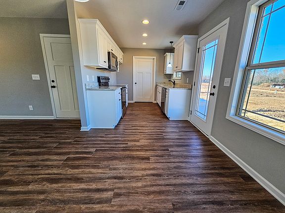 4th image of 1505 Green Ln Lot 48