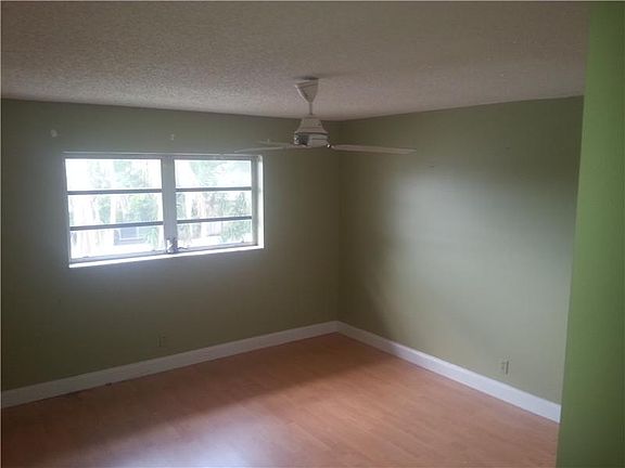 3rd image of 3250 NW 85th Ave APT 21