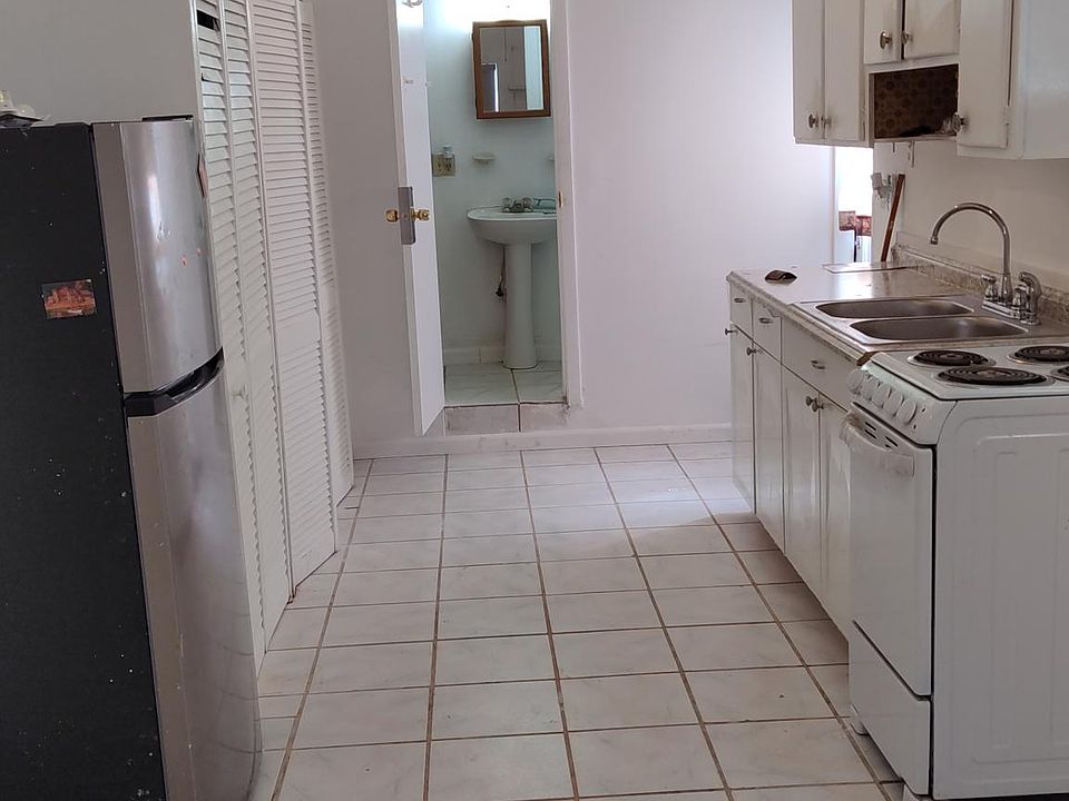2nd image of 700 NE 178th St #1