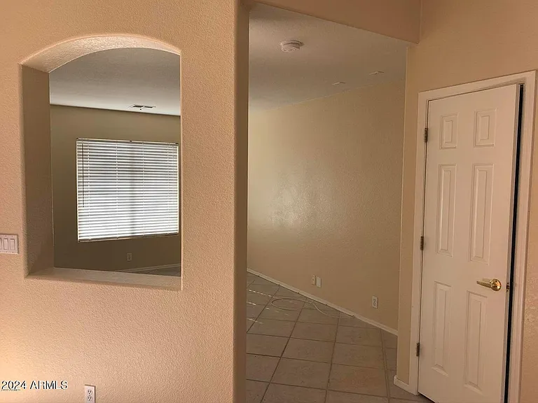 814 W Morelos St — Photo 3