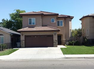 2384 N Milburn Ave, Fresno, CA 93722