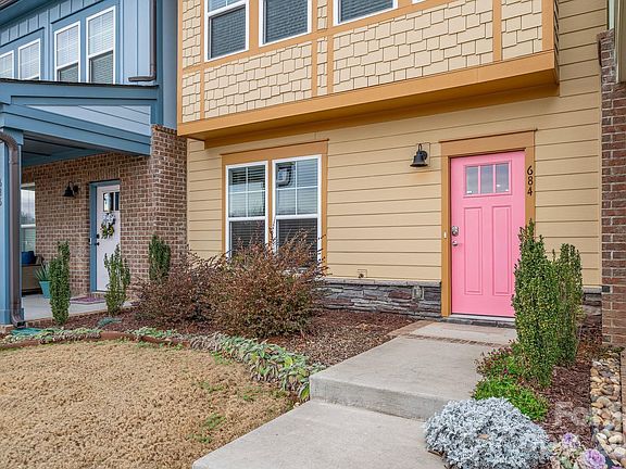 2nd image of 684 Dunkins Ferry Rd