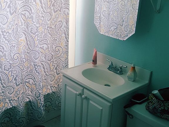 4th image of 408 N Grant St #4