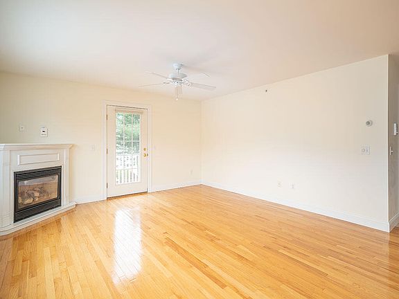 4th image of 345 Saco Street #45