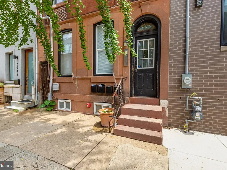 2049 E Susquehanna Ave #2F — Photo 11